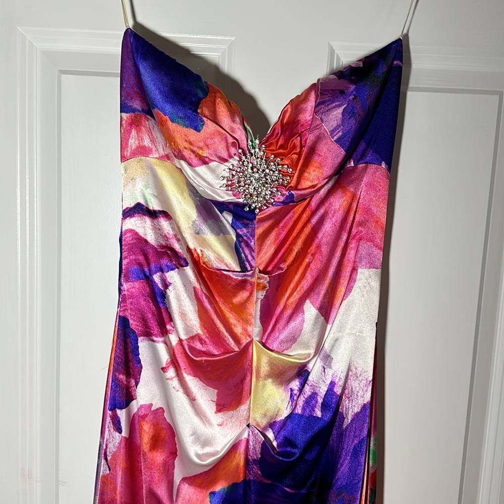 Cache gown - Picture 2 of 8
